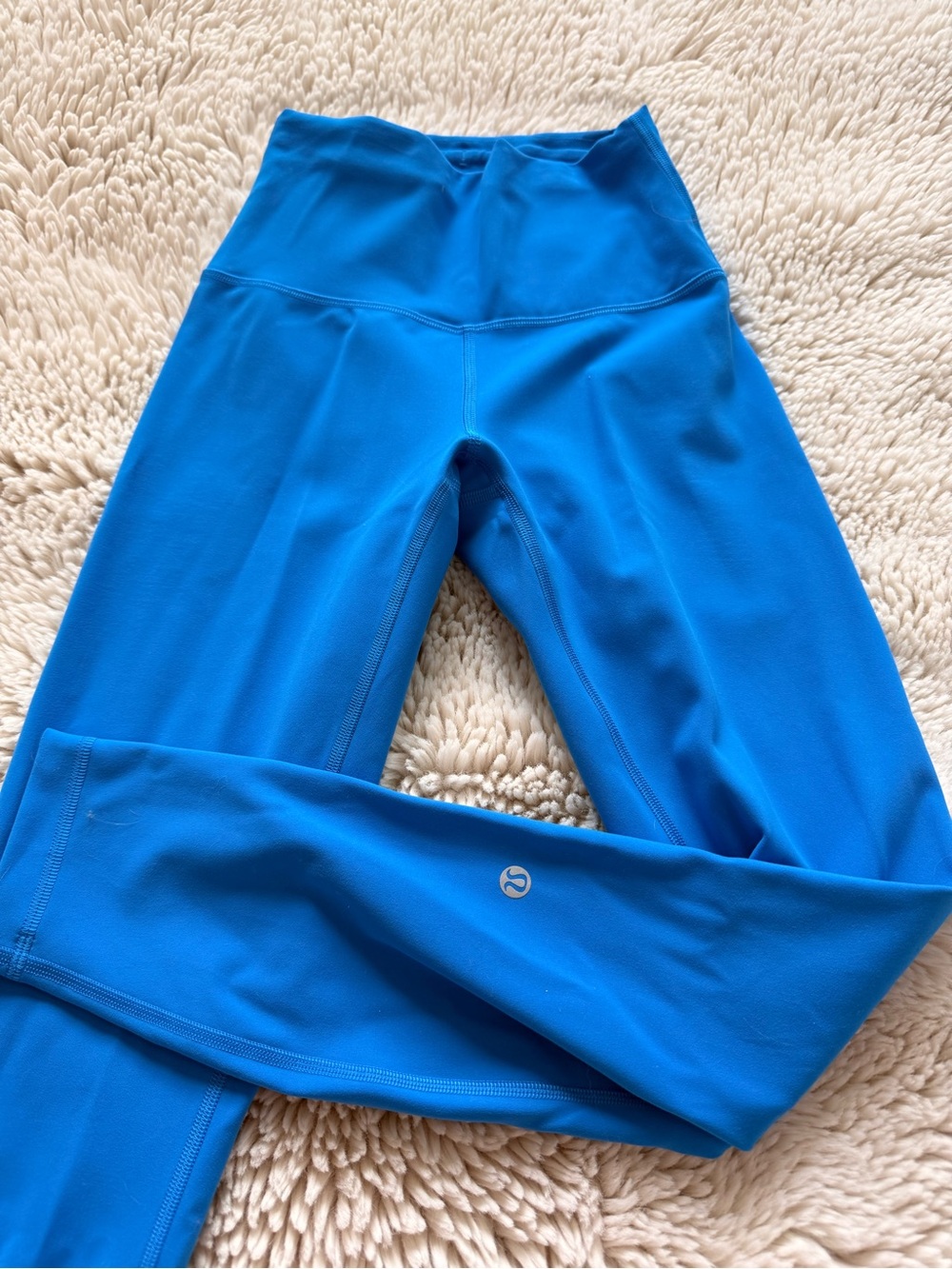 lululemon athletica Poolside Wunder Train contour fit Leggings. No pilling.